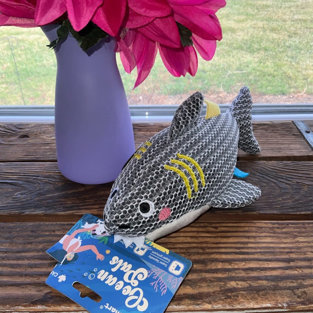 Dog Toy ~ 3D Air Mesh Ocean Pals Eco-Friendly Gray Shark ~ New~ Built to Last